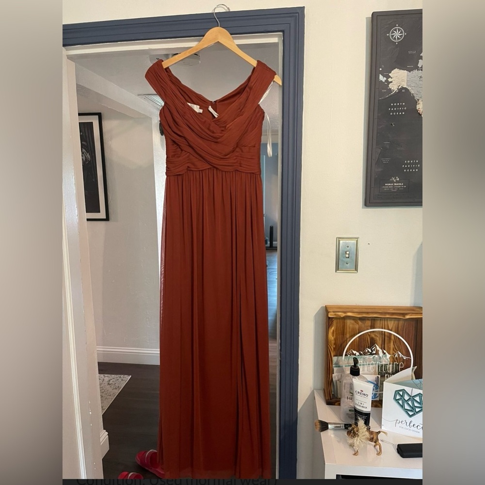 David’s Bridal Off the Shoulder Formal Bridesmaid Dress Size 8